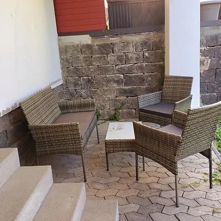 Modernes Ruhige Mit Blick Ins Gruene Kottenheim