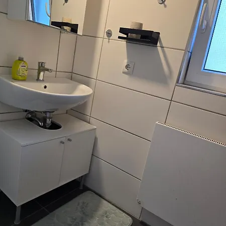 Modernes Ruhige Mit Blick Ins Gruene Apartment *