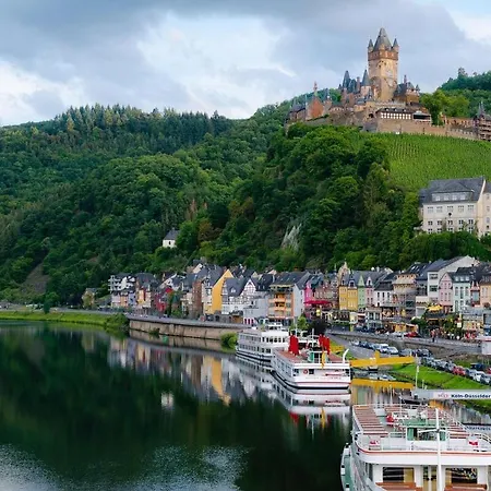 Modernes Ruhige Mit Blick Ins Gruene Kottenheim
